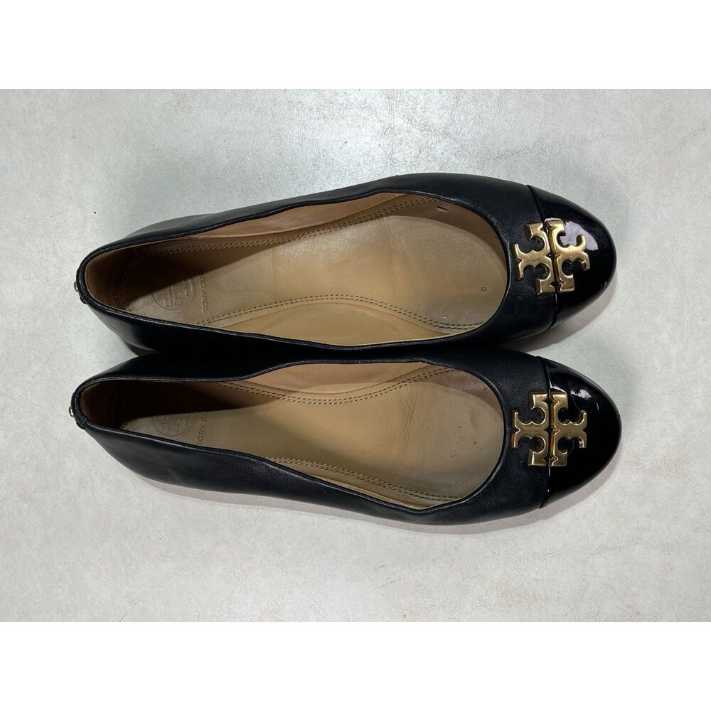 Tory Burch Womens 8.5 Black Leather Ballet Flats Gold Logo Patent Cap Toe
